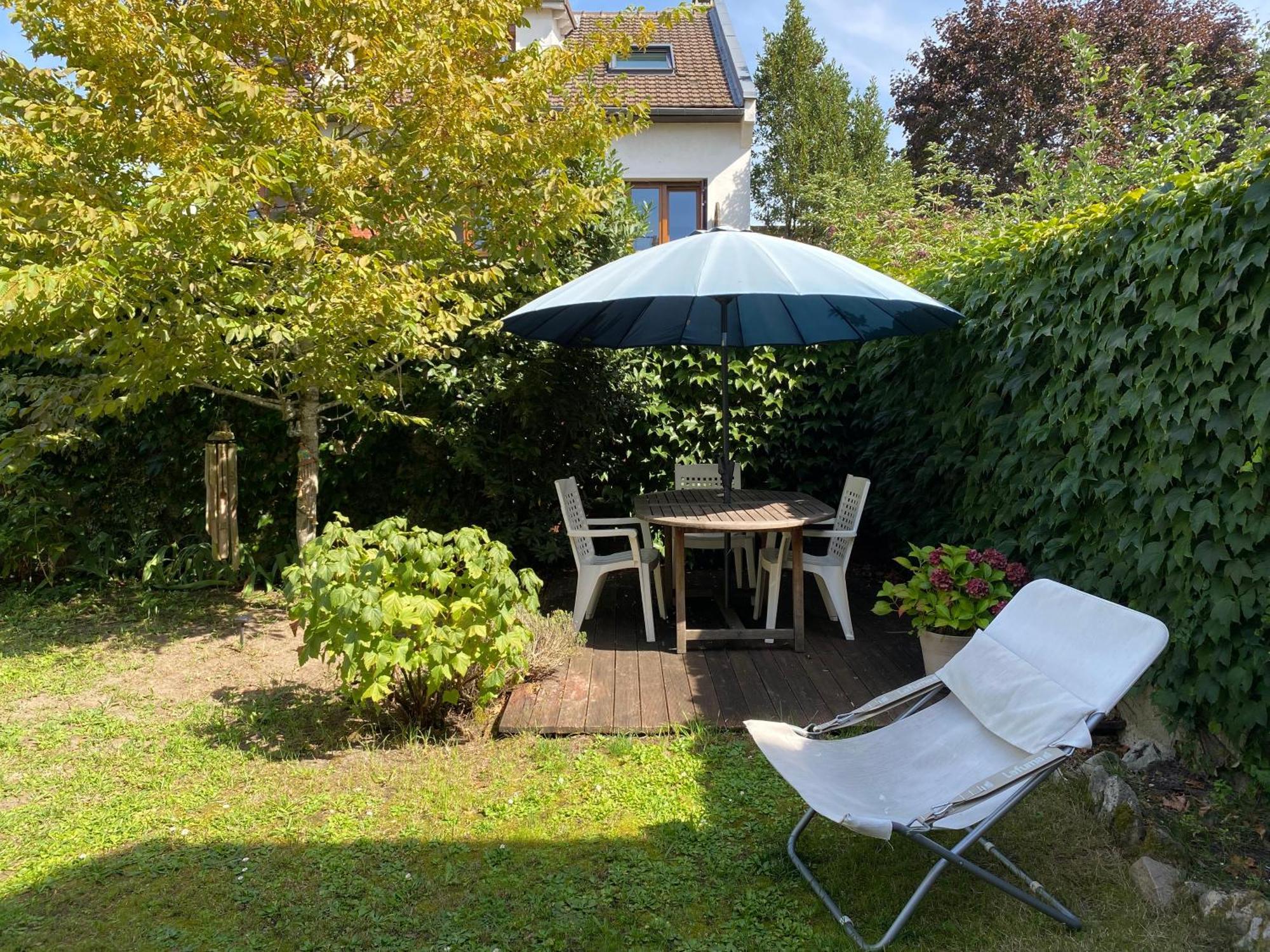 Chambre En Duplex, Entree Autonome, Sdb Privative Taverny Exteriér fotografie